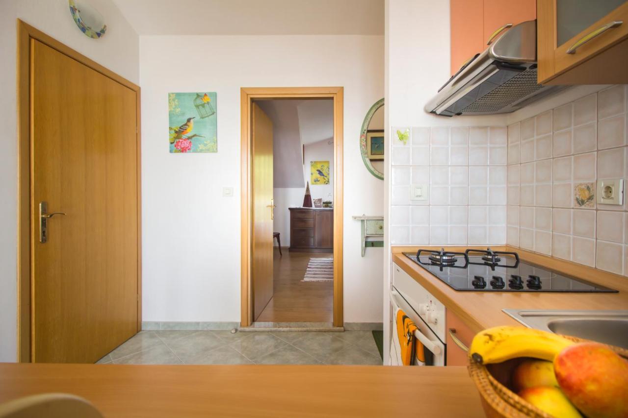 شقة House Kvin Baška Voda المظهر الخارجي الصورة